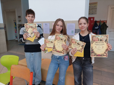 Dobogós helyezés a Templom és Iskola versenyen